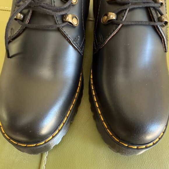 Dr. Martens Leona Lo black heeled oxford shoe size US W 11 / UK 9 - Picture 7 of 10